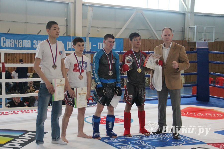 В Великих Луках завершилось Первенство России среди юношей по смешанному боевому единоборству ММА (ФОТО)