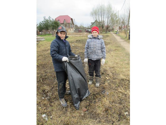 До Лаврино в Великих Луках субботник не дошёл...