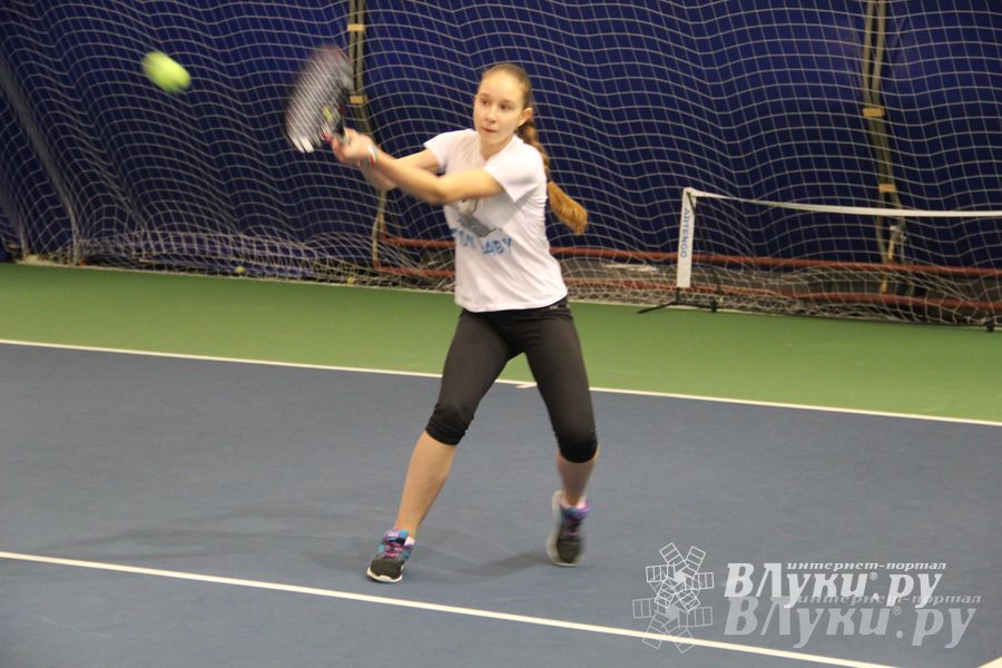 В Великих Луках прошло Первенство по большому теннису (фото)