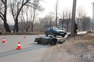 ДТП на перекрестке улиц Малышева и М. Кузьмина (фото)