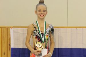 В Великих Луках прошли соревнования по художественной гимнастике (ФОТО)