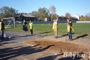 В Великих Луках прошли соревнования учащихся «Шиповка юных» (фото)