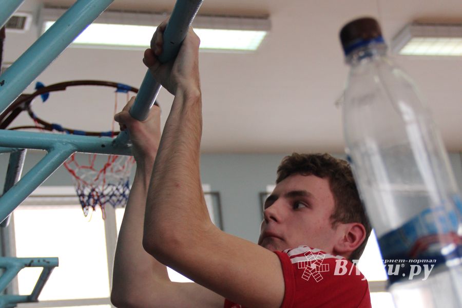 Конкурс «А ну-ка, парни!» прошёл в великолукской гимназии (фото)