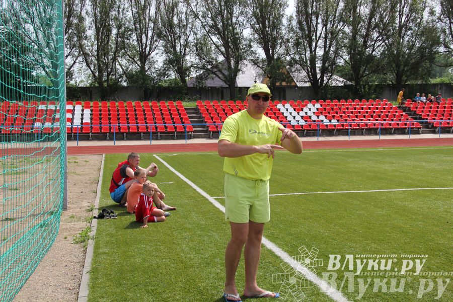 «Кожаный мяч» в Великих Луках. Зона ЮГ