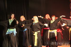  В ДК им. Ленина состоялся отчетный концерт студии восточного танца «Восточные сладости» (фото)