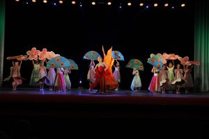 Великие Луки встретили День танца (ФОТО)