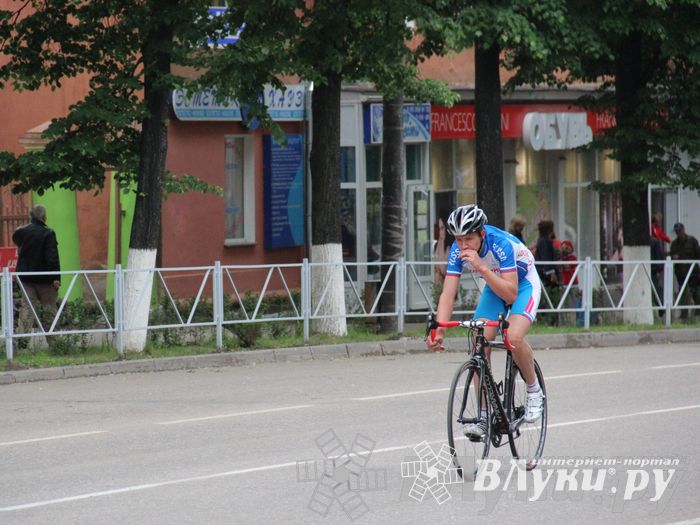 Гонка-критериум по велосипедному спорту