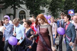 Великолукской «Бригантине» пришлось поплавать под дождём (ФОТО)