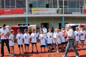 Юные футболисты из Калининграда стали победителями турнира «Локобол» в Великих Луках (фото)