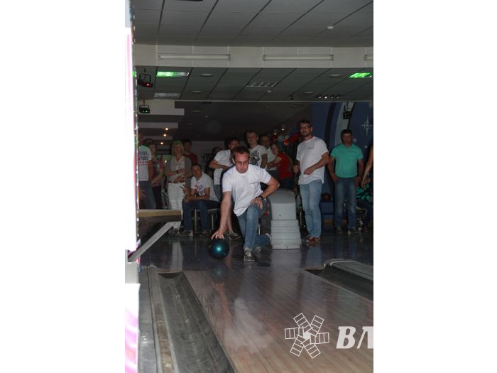 В Великих Луках прошел турнир по боулингу среди СМИ (фото)