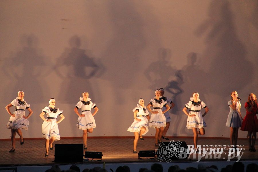 В Великих Луках отметили День России