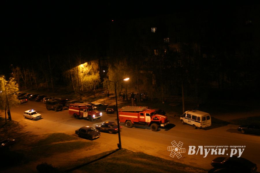 На Дружбе загорелся BMW