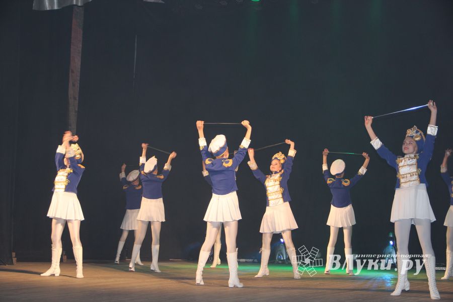 18 мая состоялся юбилейный концерт коллектива мажореток «Золотые погоны» (ФОТО)