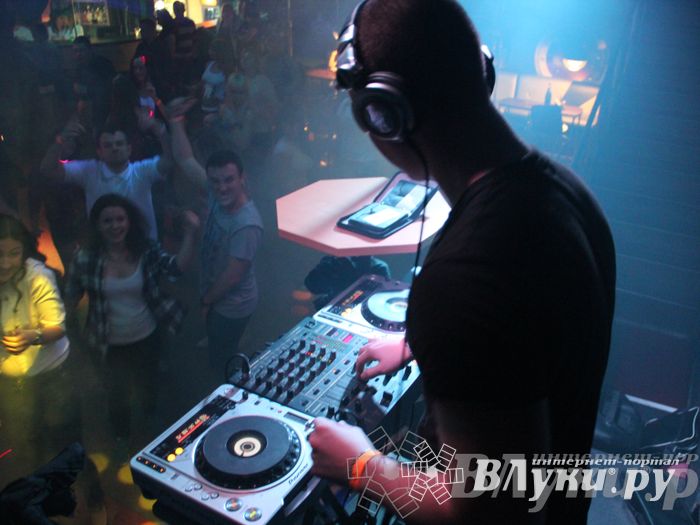 Битва Ди-джеев