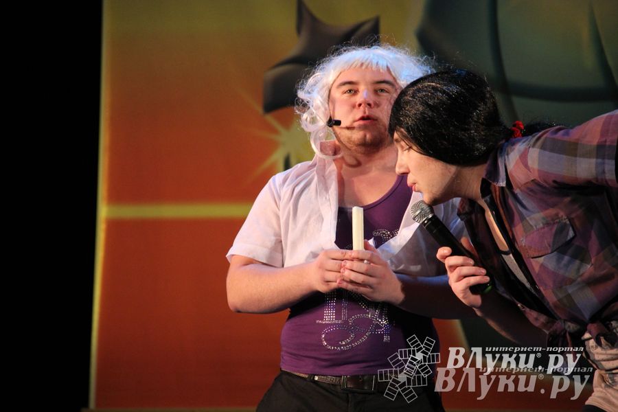 Великолукские КВНщики «перезагрузились» (фото)