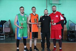 Великолучане — серебряные призеры межрегионального турнира ветеранов баскетбола (ФОТО)