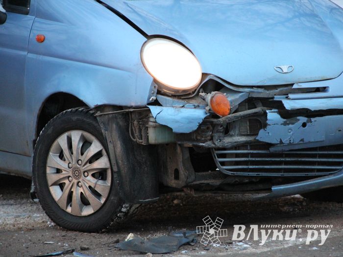 Две легковушки столкнулись на Гагарина (ФОТО)