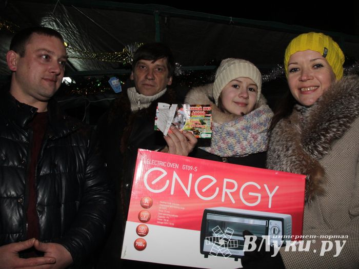 Великие Луки к встрече Нового года готовы (ФОТО)