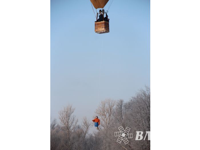 Над Великими Луками взлетели «Яблоки на снегу» (фото)