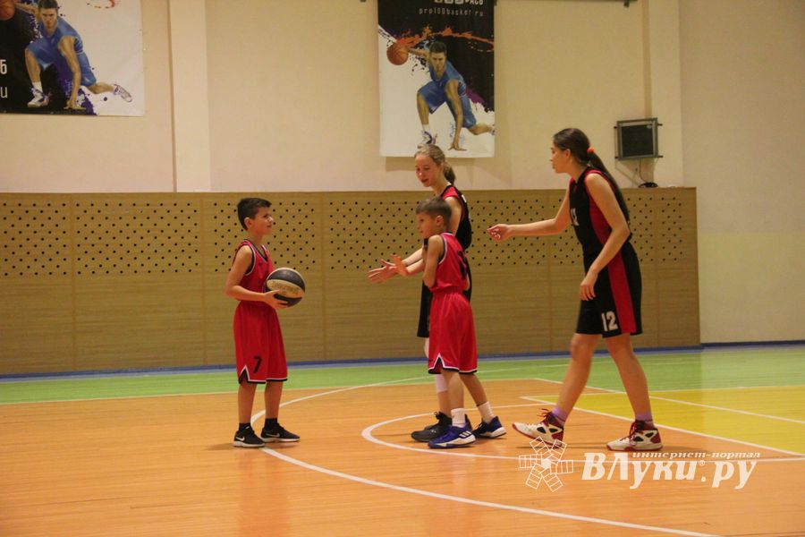 В ВГСХА прошёл мастер-класс по баскетболу (ФОТО)