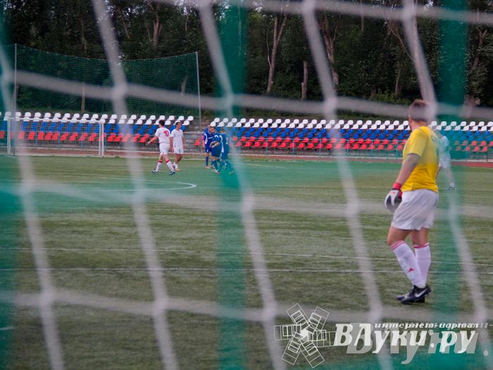 Футбольный матч «Экспресс-2» — «КПРФ»