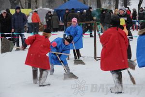 В Великих Луках встретили Масленицу