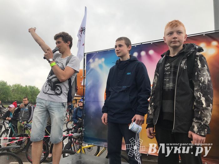 Зигзаг здоровья выполнили великолукские велосипедисты (ФОТО)