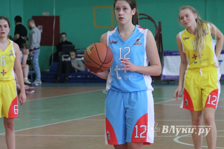 Игра за 3 место СОШ 12, Великие Луки — Гимназия Невель (девушки)