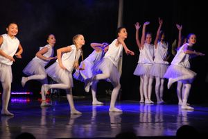 В ГДК им. Ленина встречают Новый год (ФОТО)