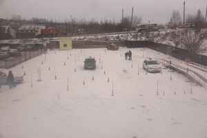 Великолукские автоледи боролись за звание «Леди Виртуоз» (ФОТО)