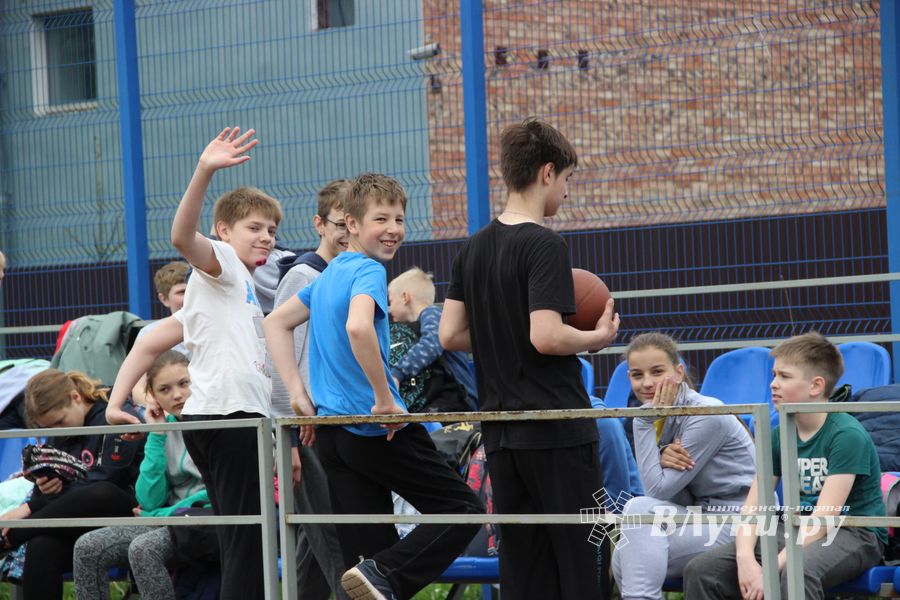 Великолукские школьники сдают ГТО (ФОТО)