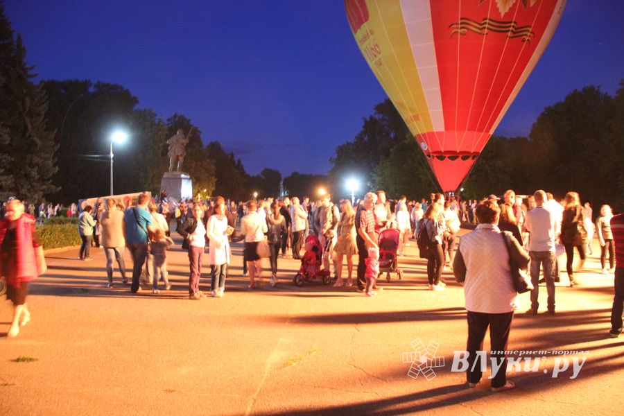 Огненные шоу состоялись над Ловатью (ФОТО)