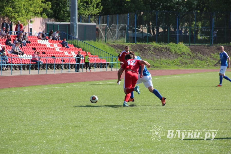 Великолучане проиграли последний домашний матч дебютного сезона (ФОТО)