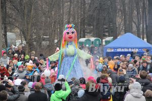 Гуляния широкой великолукской Масленицы