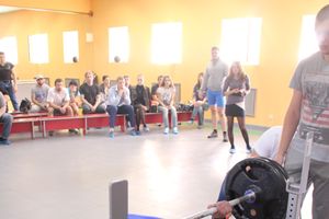 В Великих Луках прошел открытый городской турнир по пауэрлифтингу (фото)