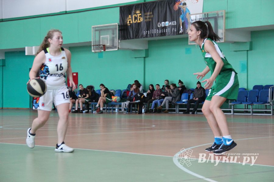 В Великих Луках прошли игры АСБ высшего дивизиона «Северо-Запад» среди женских команд (ФОТО)