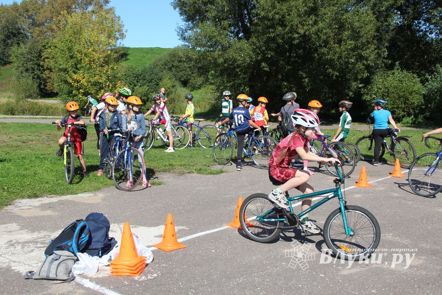 Большой спортивный праздник в Великих Луках (ФОТО)