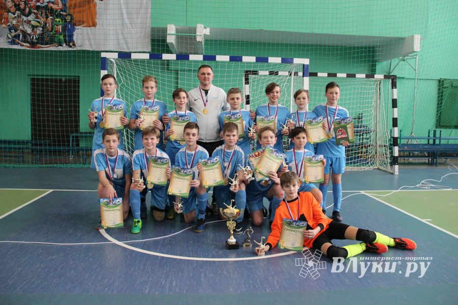 Великолукская «Луки-Энергия» победила в XVI Традиционном Международном турнире по мини-футболу (ФОТО)