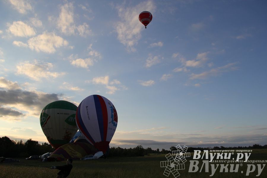 Пилоты совершили третий спортивный полет