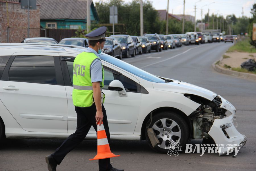 Некоторые подробности ДТП на Дьяконова – Третьей Ударной (ФОТО)