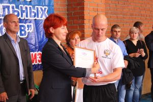 В Великих Луках проходит турнир по самбо (ФОТО)