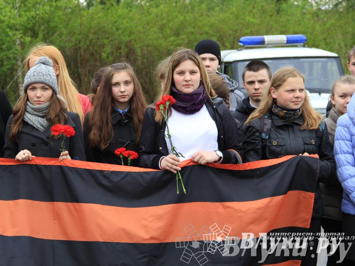В Великих Луках почтили память погибших в Великой Отечественной войне