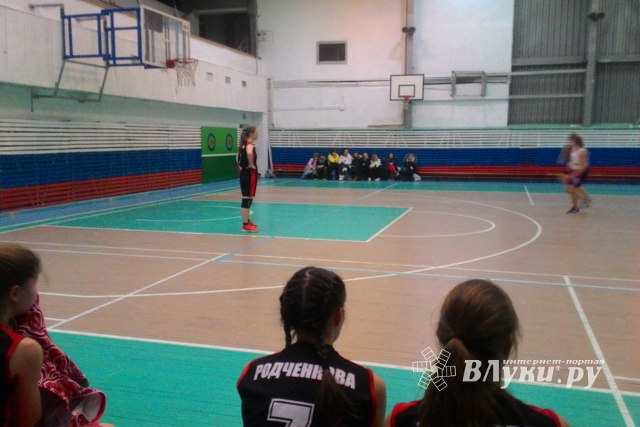 Великолучанки привезли золото с Новгородской области (ФОТО)