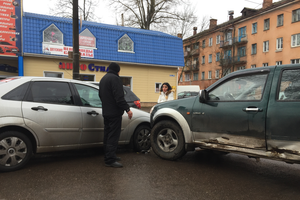 В Великих Луках произошло ДТП (фото)