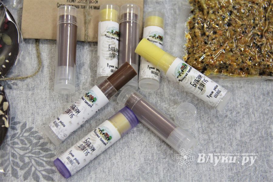 Забота о здоровье и новогодние подарки в одном павильоне (ФОТО)