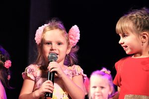 В ГДК им. Ленина прошёл концерт ко Дню матери (ФОТО)