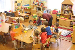 Воспитатели «Центра развития ребёнка» отмечают двойной праздник (ФОТО, ВИДЕО)