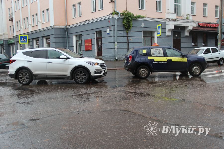 ДТП на перекрёстке Некрасова-Либкнехта (ФОТО)
