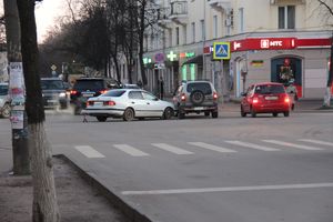 ДТП на перекрёстке Ленина-Зверева (ФОТО)