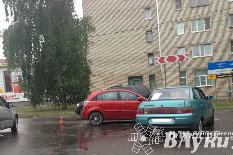 ДТП на проспекте Октябрьский (фото)